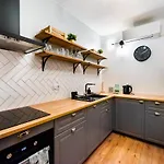 Grzybowska Luxury By Bookinghost